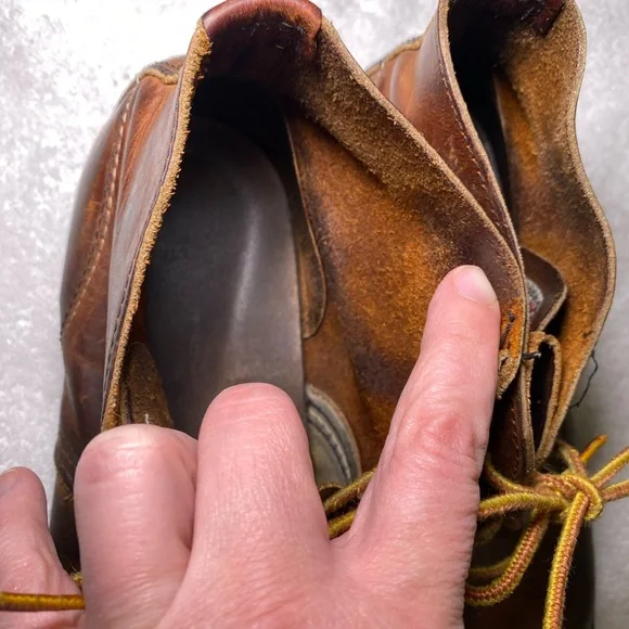 VGUC Size 8.5 Red Wing Heritage Weekender Handmade Leather Chukka Boots